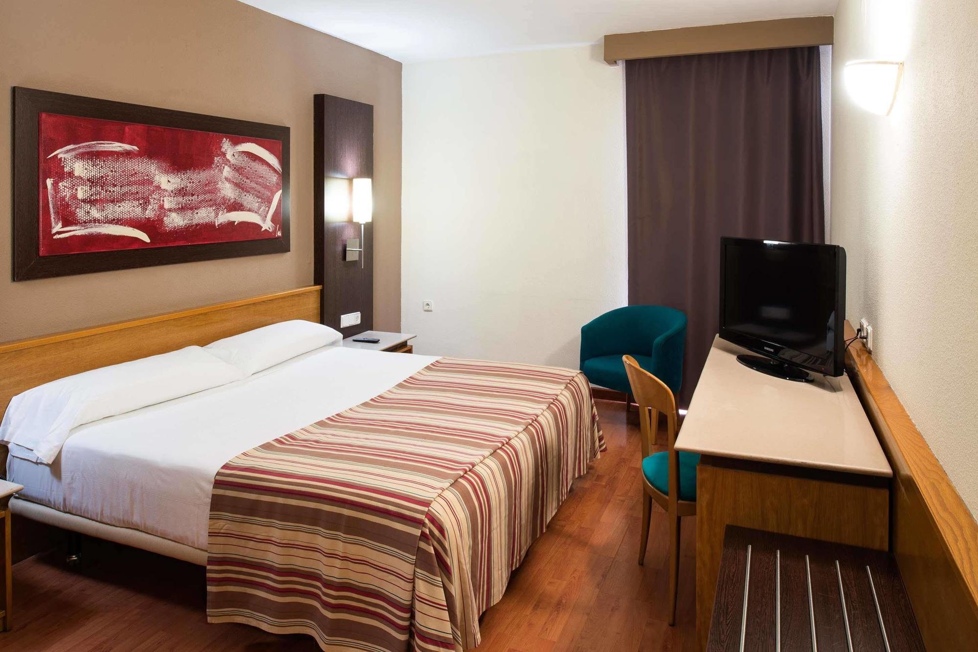 Catalonia Bristol Hotel Сан Андрес де ла Барка Екстериор снимка